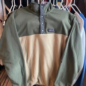 Patagonia Olive and Burgundy Fleece Jacket